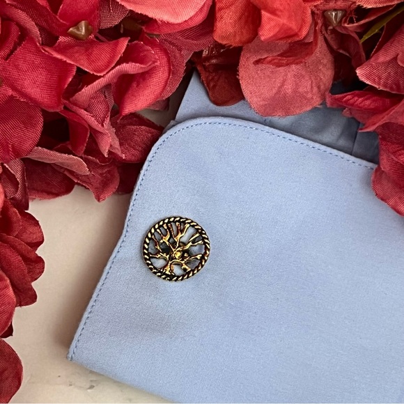 Twisted Antiqued Gold Tree of Life Cufflinks - Picture 10 of 16